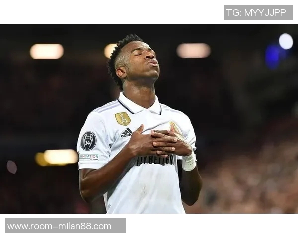 西媒报道皇马寻求创造力中场埃尔切新星门多萨成潜在目标